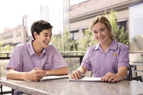 澳洲高中留学语言，澳大利亚留学要求语言成绩