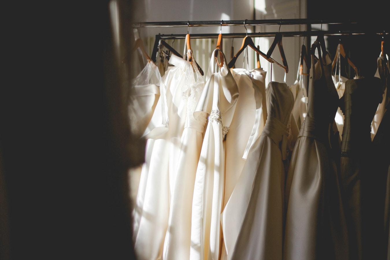 服装设计师出国留学，服装设计留学回国就业