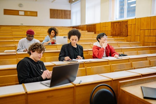 新疆留学机构，新疆留学机构排名前十