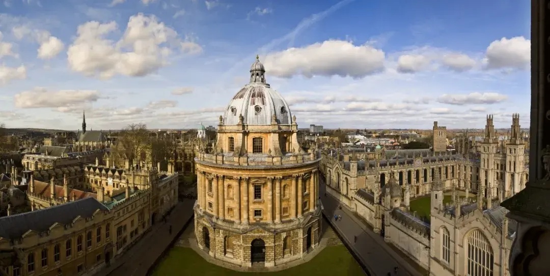 英国留学本科几年，英国本科一般读几年