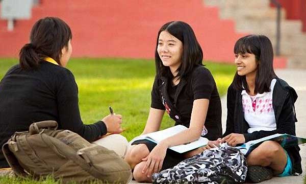 外国留学多少钱，在外国留学一年能花多少钱