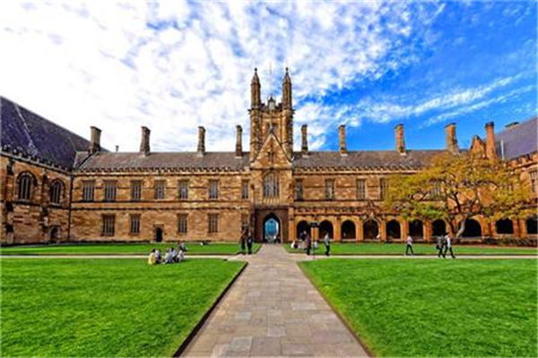 英国留学好还是澳洲好，英国和澳洲留学哪个含金量更高