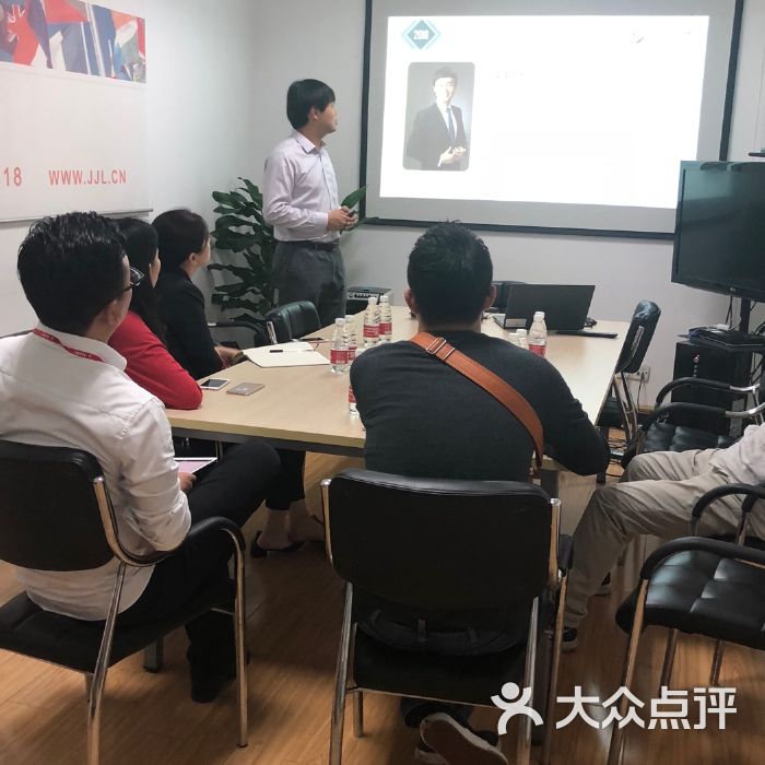 金吉列留学怎样，金吉列留学费用多少