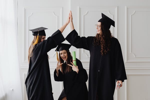 法学专业出国留学，大学毕业如何申请出国留学