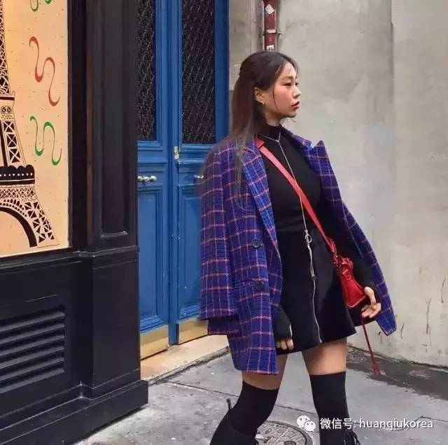 西雅图97年女留学生，西雅图university village