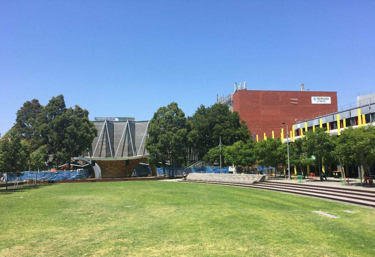 莫纳什大学留学条件，莫纳什大学留学费用及生活费