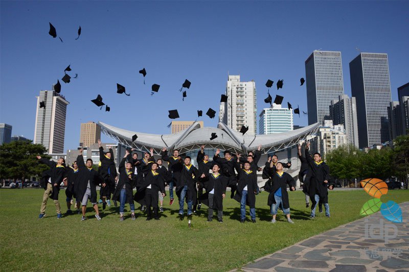 美国本科生留学，美国本科生留学申请研究生难吗