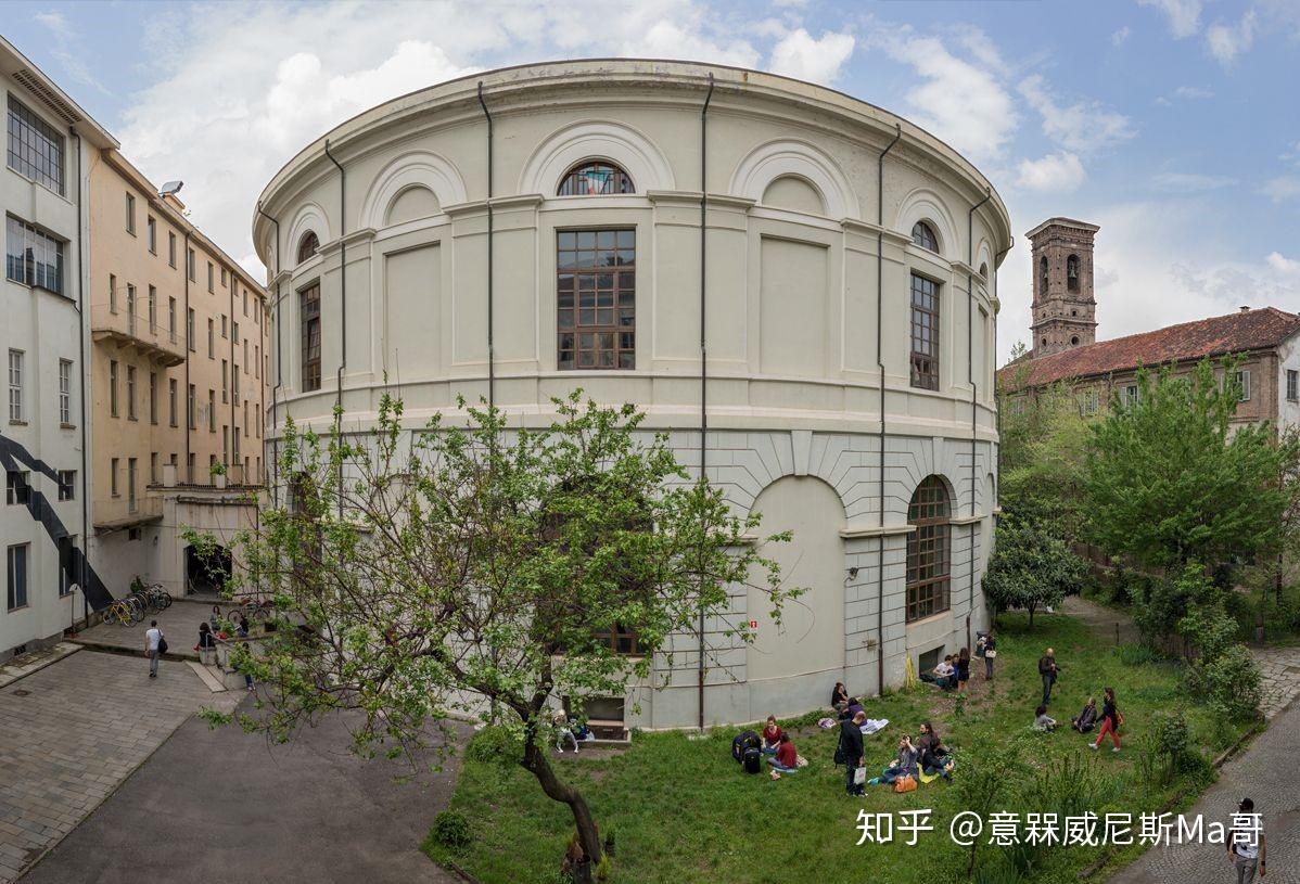 美院留学，美院留学回国博士严建明