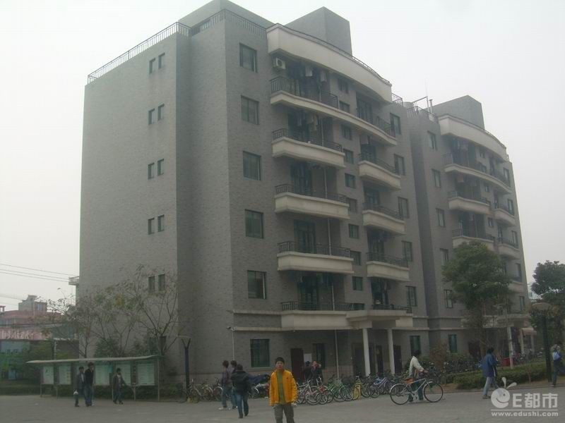 浙江树人出国留学服务中心，浙江树人学院怎么样好不好,会后悔吗
