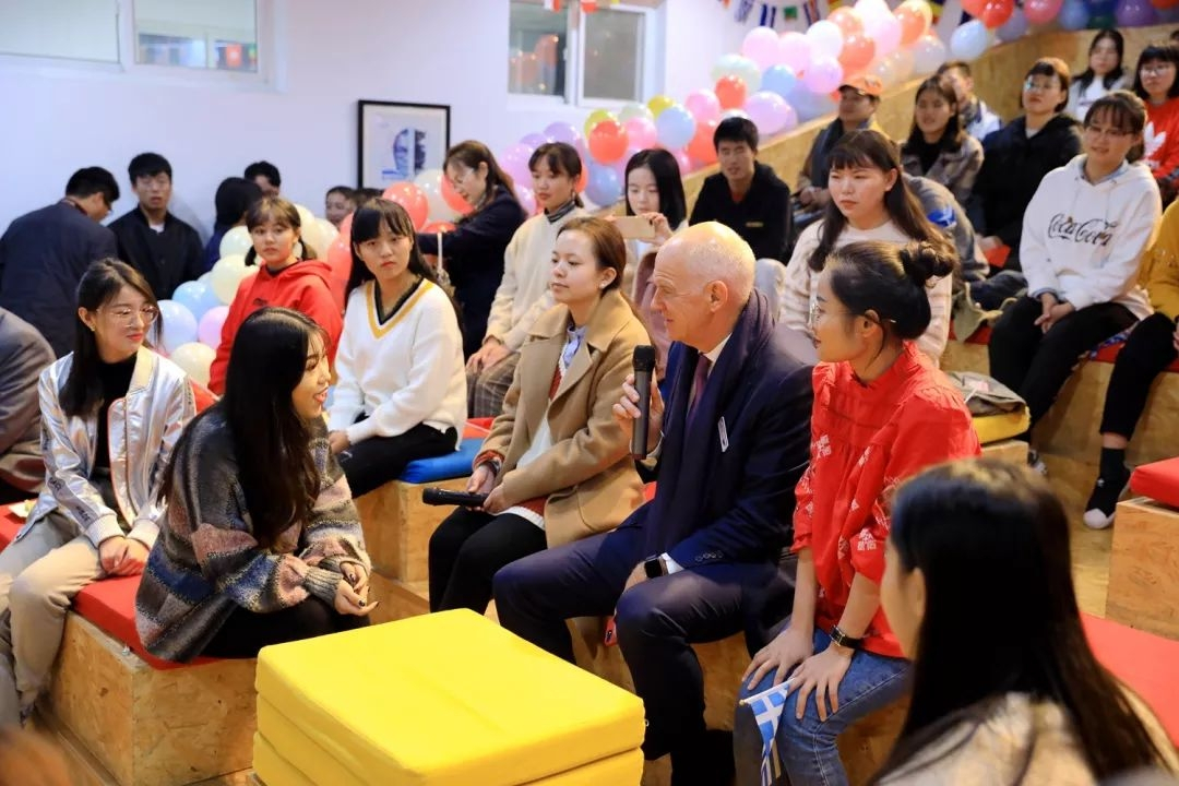 乔治学校留学，乔治城大学留学费用