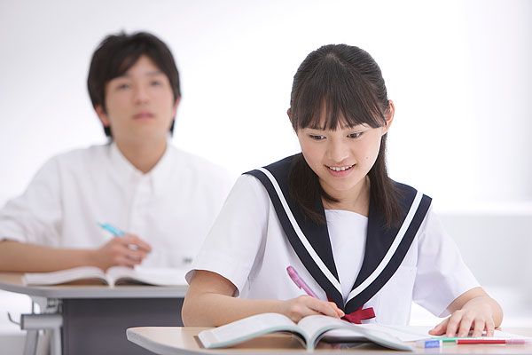 初中生留学澳大利亚，初中生留学澳大利亚在读证明能作假吗