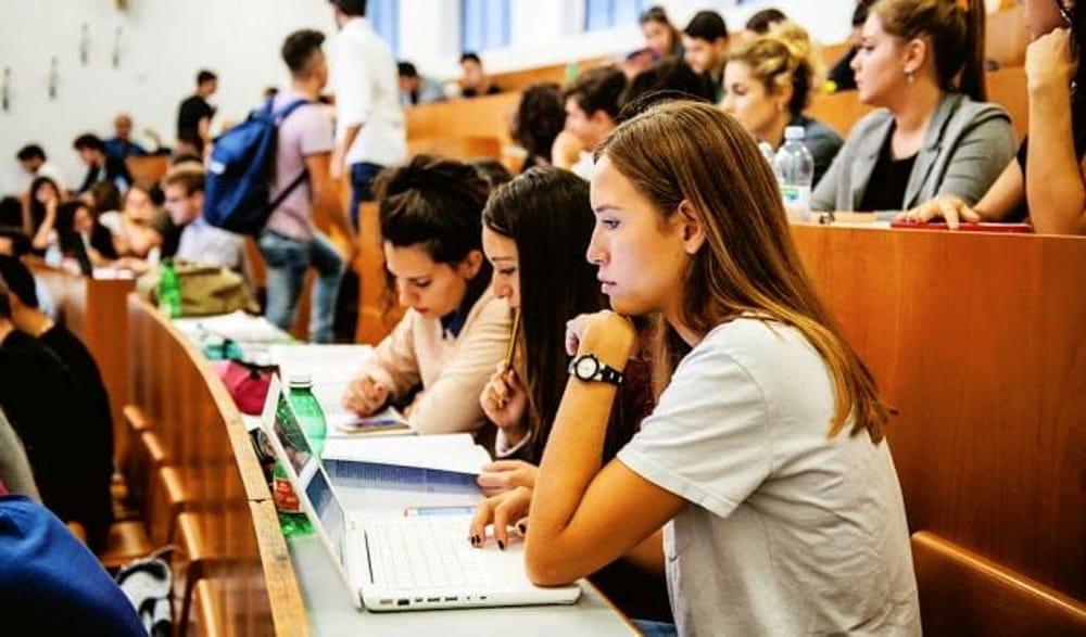 国外留学学什么专业，国外留学学什么专业好就业