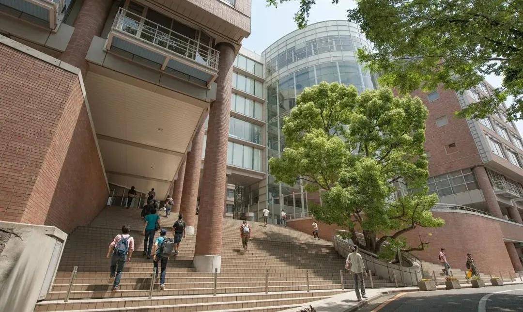 庆应大学留学费用，庆应大学留学费用高吗