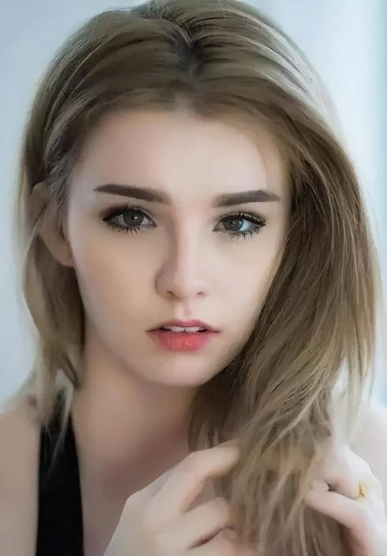 俄罗斯留学美女，俄罗斯网红最美学妹