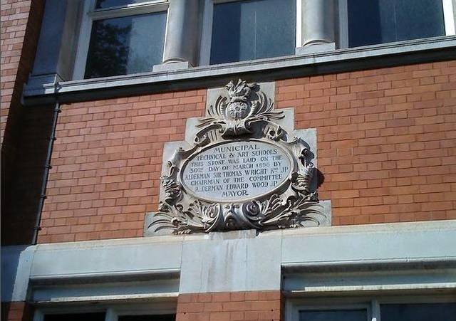 英国留学文凭，英国留学文凭回国认证
