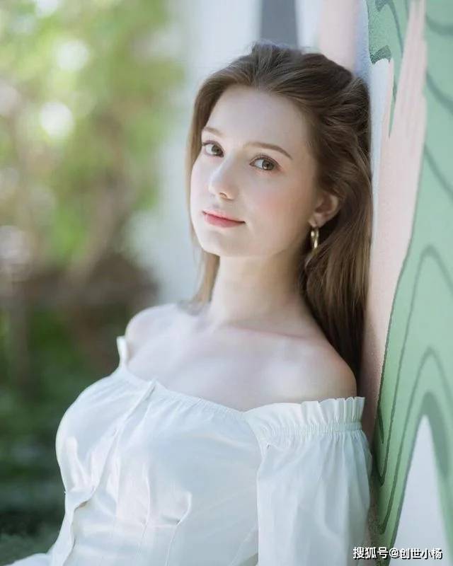 留学生女，留学生女主角